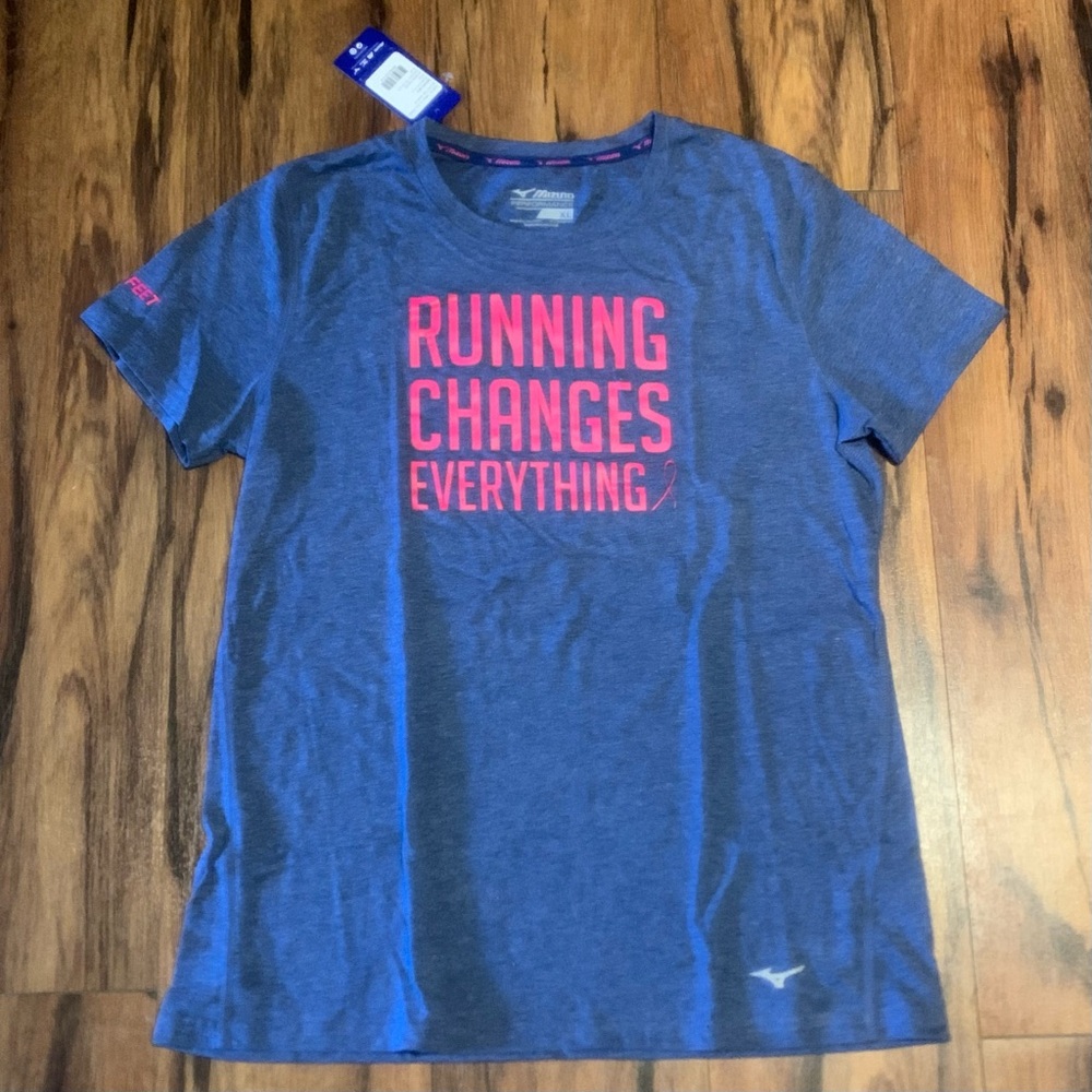 W’s XL Mizuno ‘running changes everything’ breast cancer support t-shirt - NWT